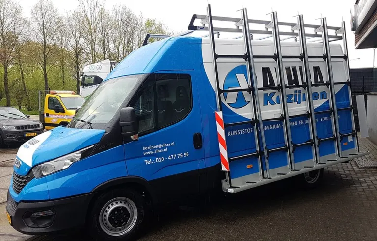 Alhra Kozijnen neemt drie Daily’s met glasrasteel in gebruik