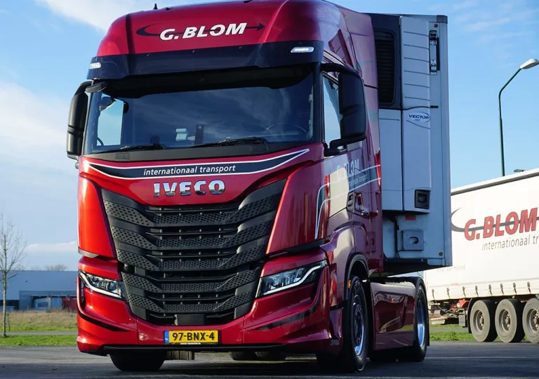 G. Blom Transport neemt eerste IVECO S-WAY in gebruik