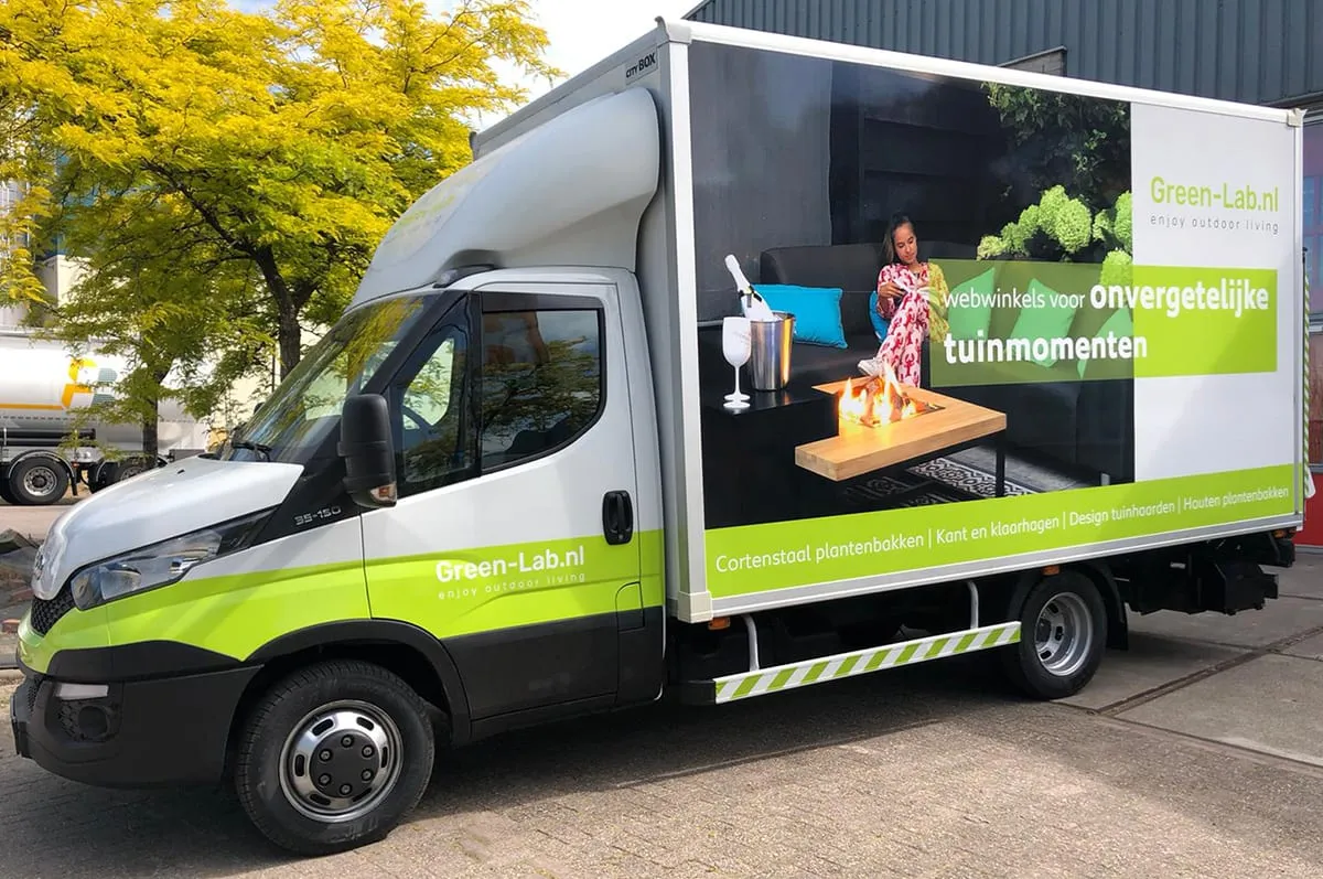 Jong gebruikte IVECO Daily bakwagen voor Green-lab