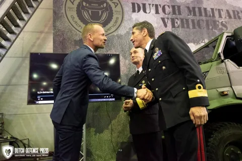 Wereldpremière Dutch Military Vehicles Anaconda AAT & GWT!