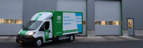 Eerste E-Ducato aflevering door IVECO Schouten voor Milieu Service Nederland