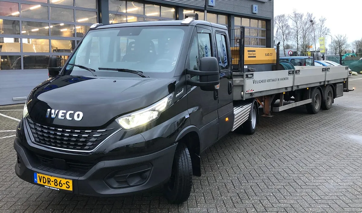 IVECO Daily BE-trekker voor Hekwerken Driebergen