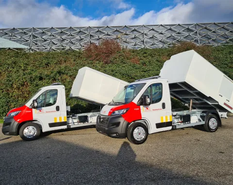Gemeente Utrecht neemt 2 e-Ducato’s met zijladers in gebruik