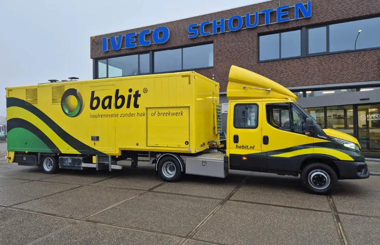 Babit Rioolrenovatie B.V. ontvangt IVECO Daily 70C21HA8 D/P Trekker Air-Pro