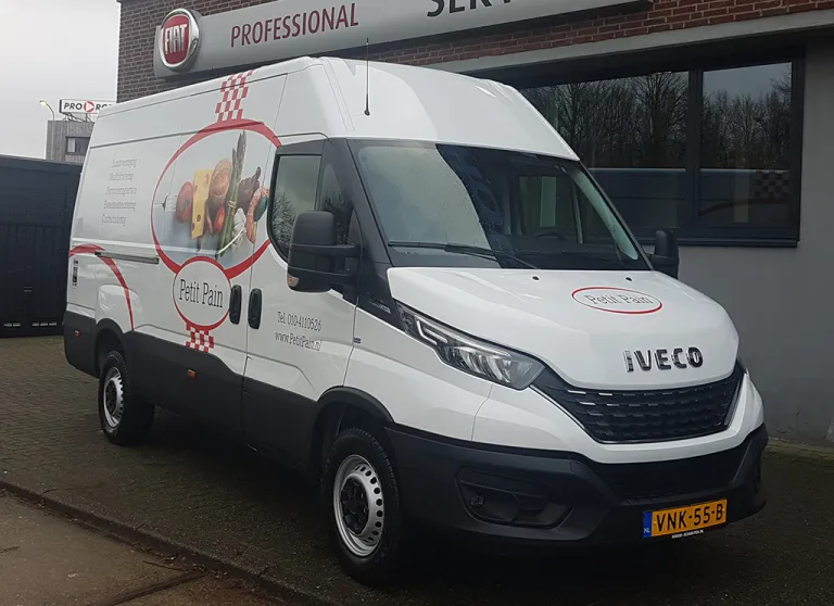 Petit Pain neemt eerste IVECO Daily in gebruik