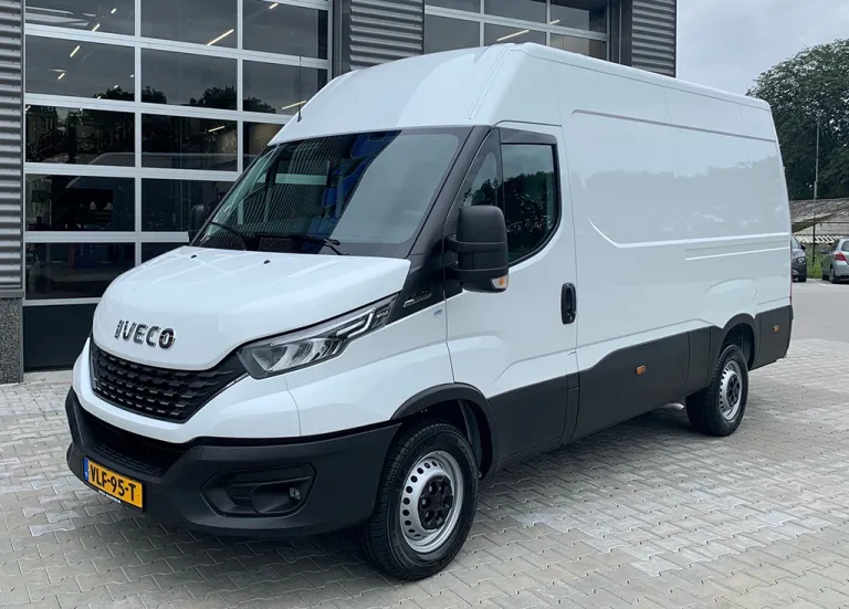 Triofast neemt IVECO Daily bestelwagen in gebruik