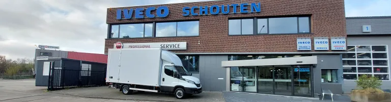 Vestiging Spijkenisse levert IVECO Daily met carrosserie van Bunk aan SDG Group