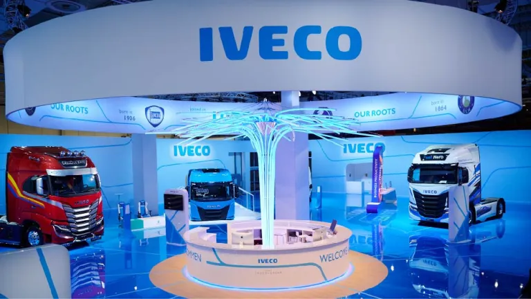 IVECO onthult logo in de nieuwe kleur: Blue Energy