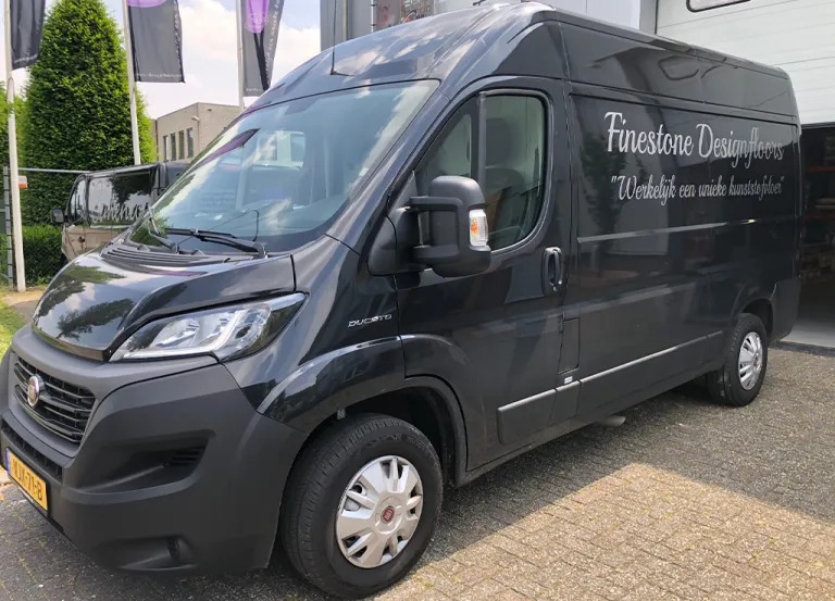 Een mooie Fiat Ducato Pro voor Finestone Designfloors