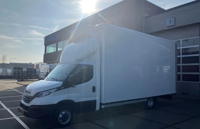 De Haas Road Cargo versterkt mobiliteit met nieuwe IVECO Daily 50C18HA8/P