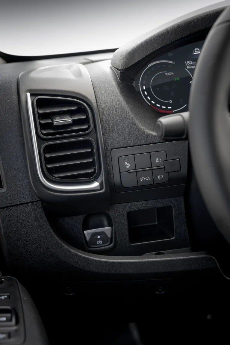 Bedieningspaneel links van het stuur in de IVECO eSuperJolly