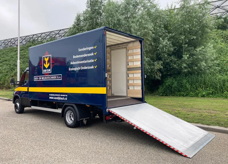 IVECO Daily 70C21HA8/P voor van Dijk geo- en milieutechniek