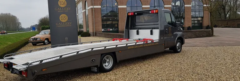 Unieke IVECO Daily oprijwagen voor Gallery Aaldering