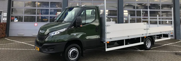Nieuwe IVECO Daily 72C18H Hi-Matic voor Fa. Gebr. van Dorland