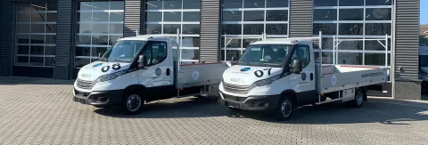 Marine Repair neemt 2 IVECO Daily’s met Verstappen openlaadbak in gebruik
