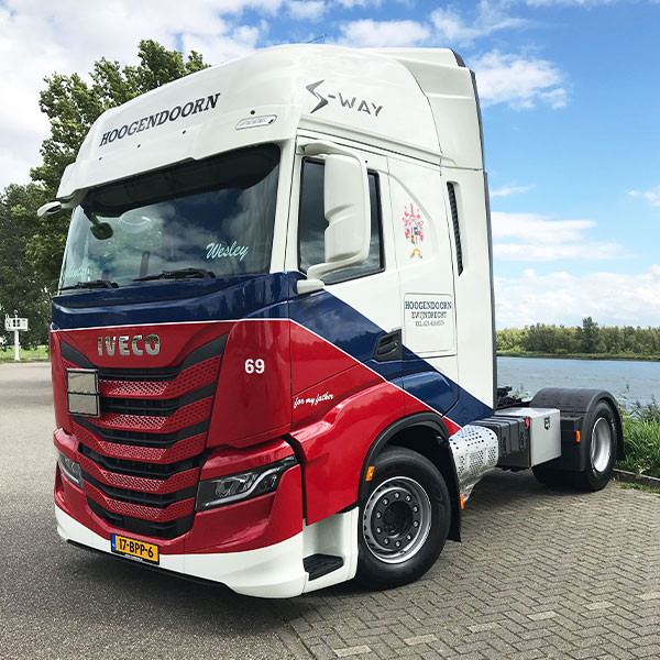afbeelding-iveco.com-persbericht-hoogendoorn-transport.jpg