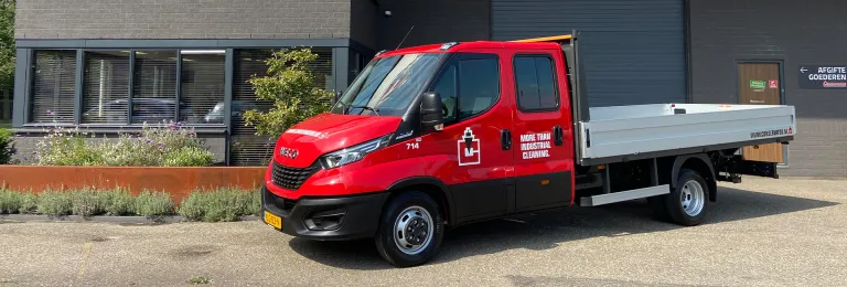 IVECO Daily met open laadbak voor Conservator Zuid