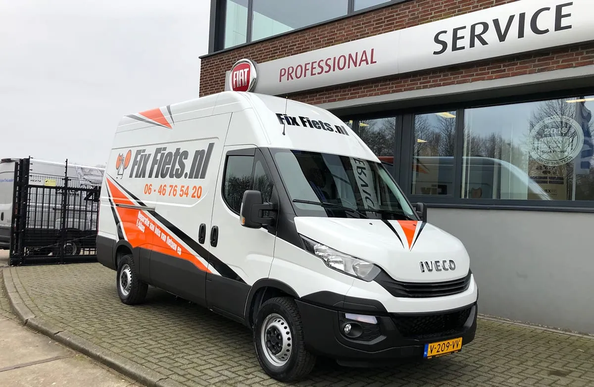 Nieuwe mobiele werkplaats voor Fixfiets.nl