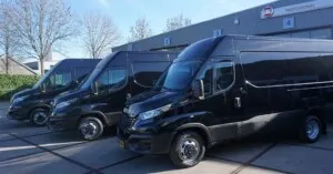 Drie nieuwe IVECO Daily servicewagens voor RAVAS Europe