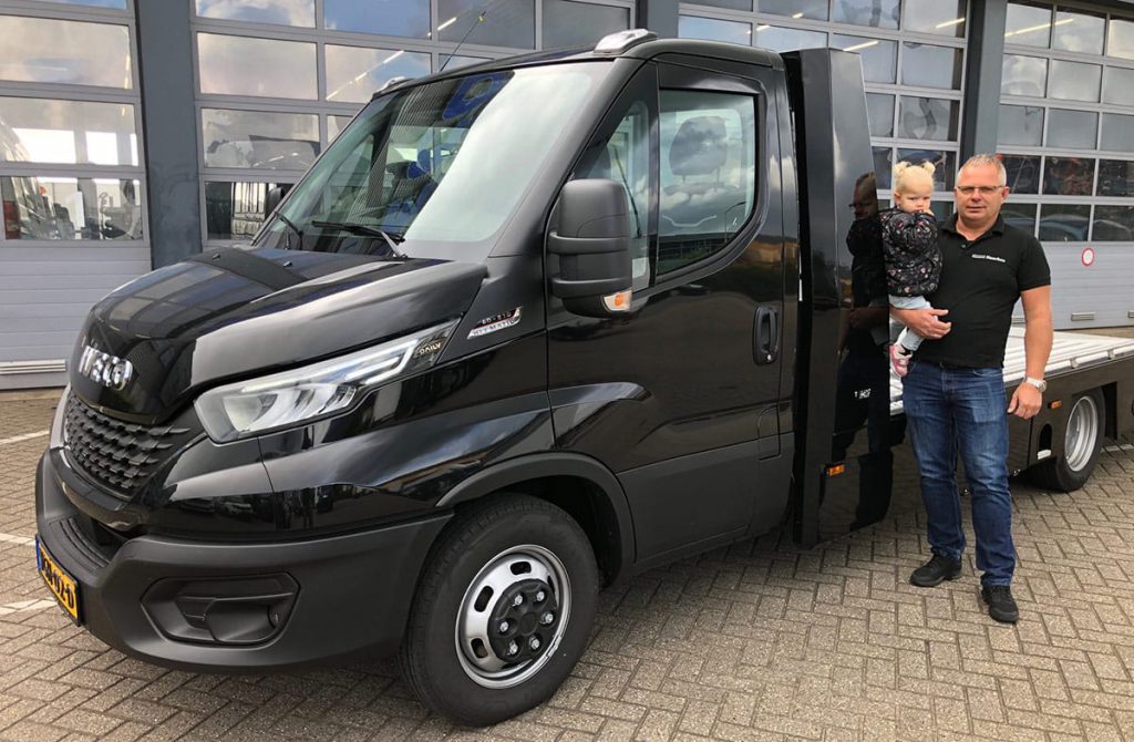 IVECO Daily oprijwagen Tijhof