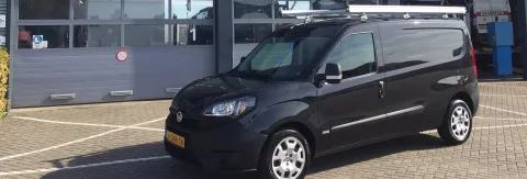 Doblo Maxi voor Voorneveld Schilder- en Onderhoudswerken
