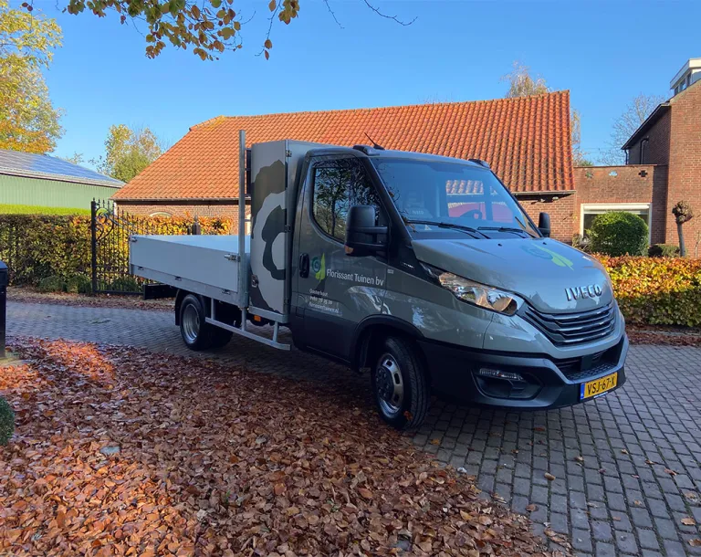 Florissant Tuinen neemt opvallende IVECO Daily in ontvangst