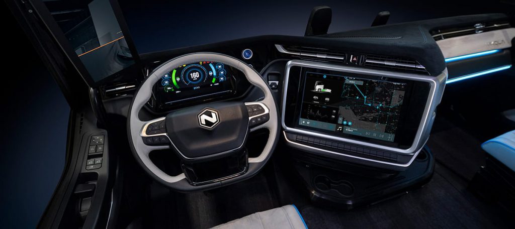 Nikola TRE interieur