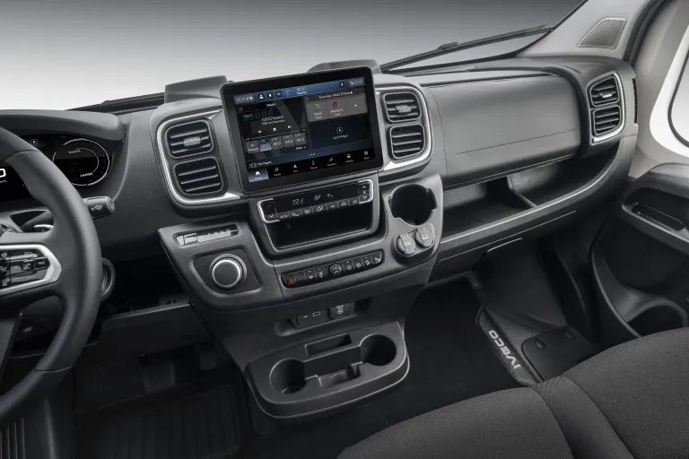 Middenconsole van de IVECO eSuperJolly