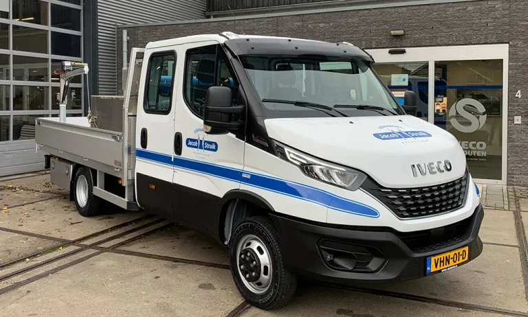 Vishandel Jacob Struik neemt nieuwe IVECO Daily in gebruik