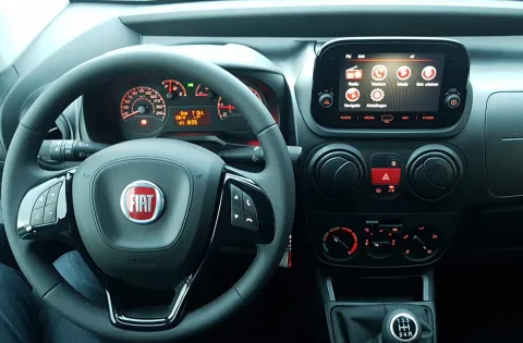 Pizzeria Sphinx neemt nieuwe Fiat Fiorino in gebruik
