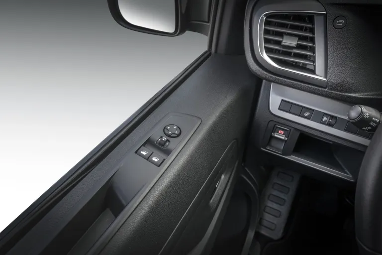 Portierbediening van de IVECO eJolly
