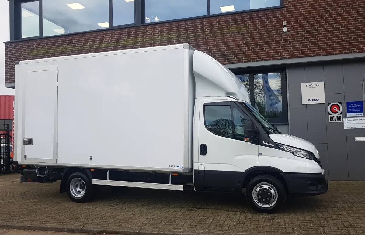 Moerman Woon Promenade breidt wagenpark uit met nieuwe IVECO Daily