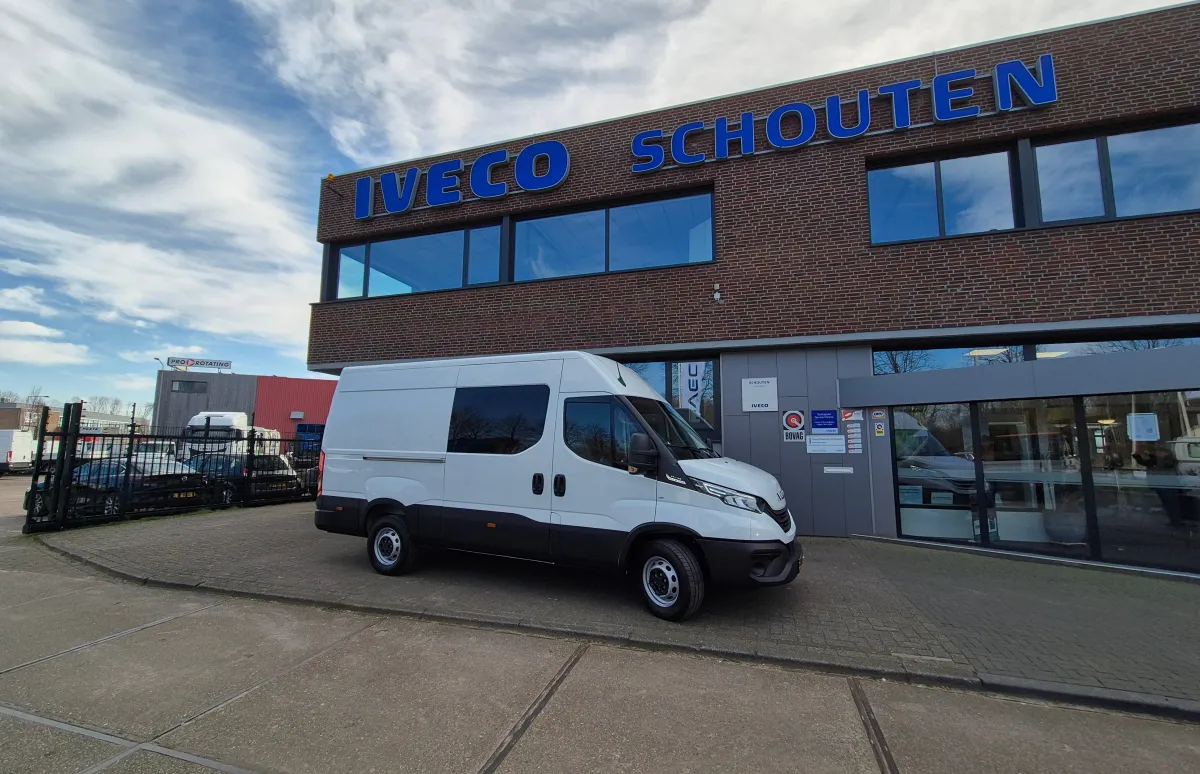 KVB Grondwerk breidt wagenpark uit met nieuwe IVECO Daily