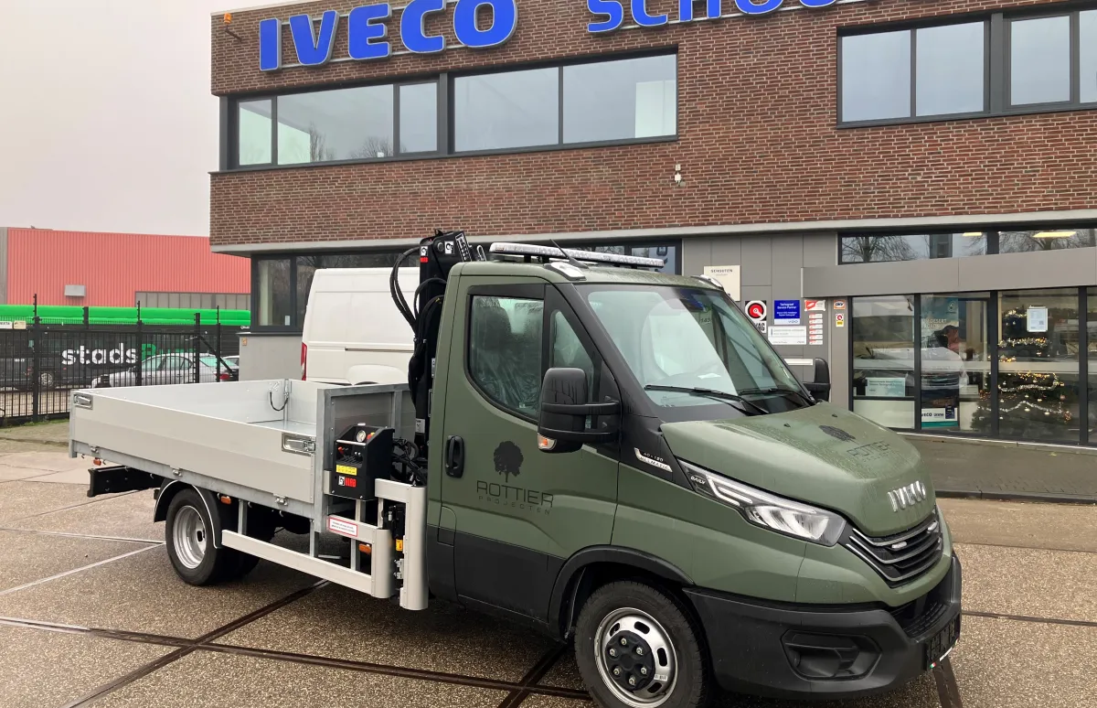 Rottier Projecten breidt uit met krachtige IVECO Daily met kraan