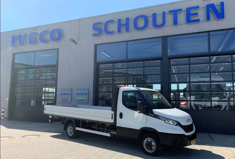 IVECO Daily voor Tuin en Gras BV