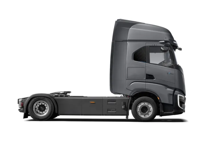 IVECO S-eWay, studio-zijaanzicht
