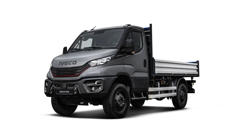 IVECO Daily 4x4 chassis-cabine met open laadbak (studio)