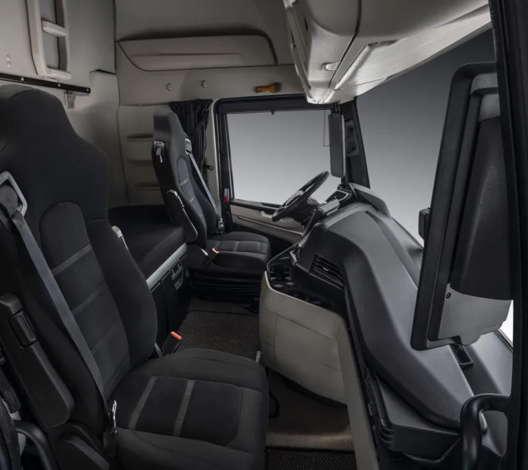 Bestuurders- en bijrijdersstoel van de IVECO S-Way