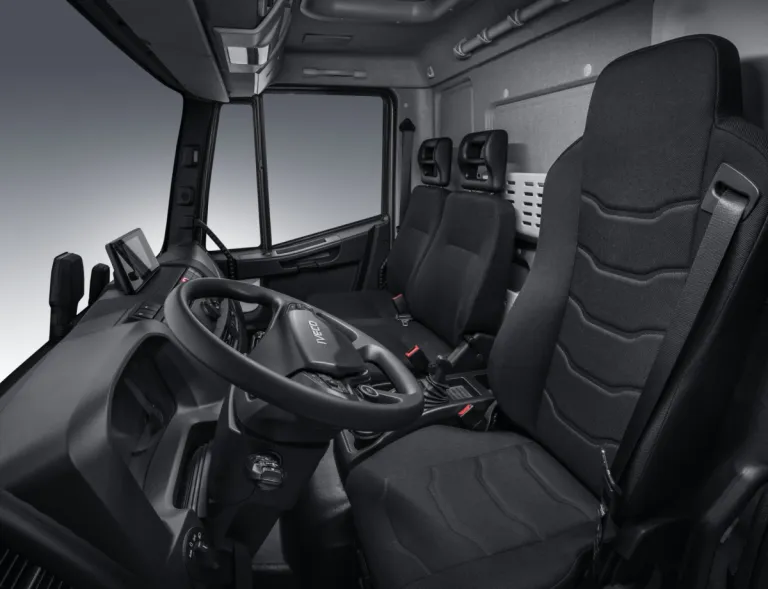 Bestuurdersstoel en cabine van de IVECO Eurocargo