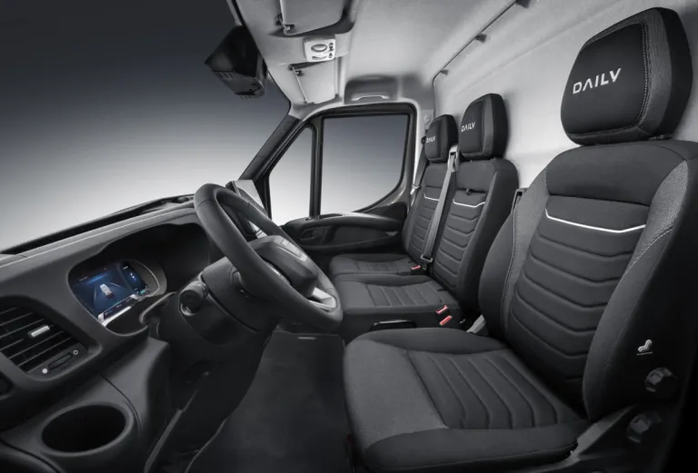 Bestuurdersstoel en cabine van de IVECO Daily