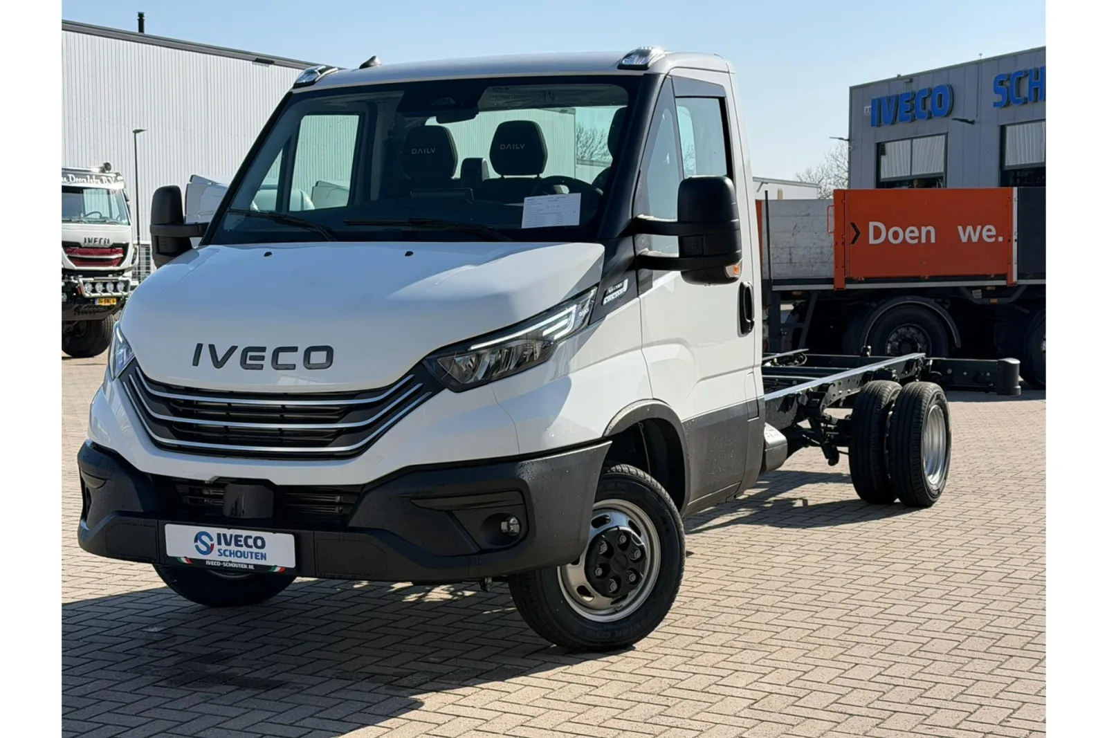 Iveco Daily 50C18A8 — foto 1 van 14