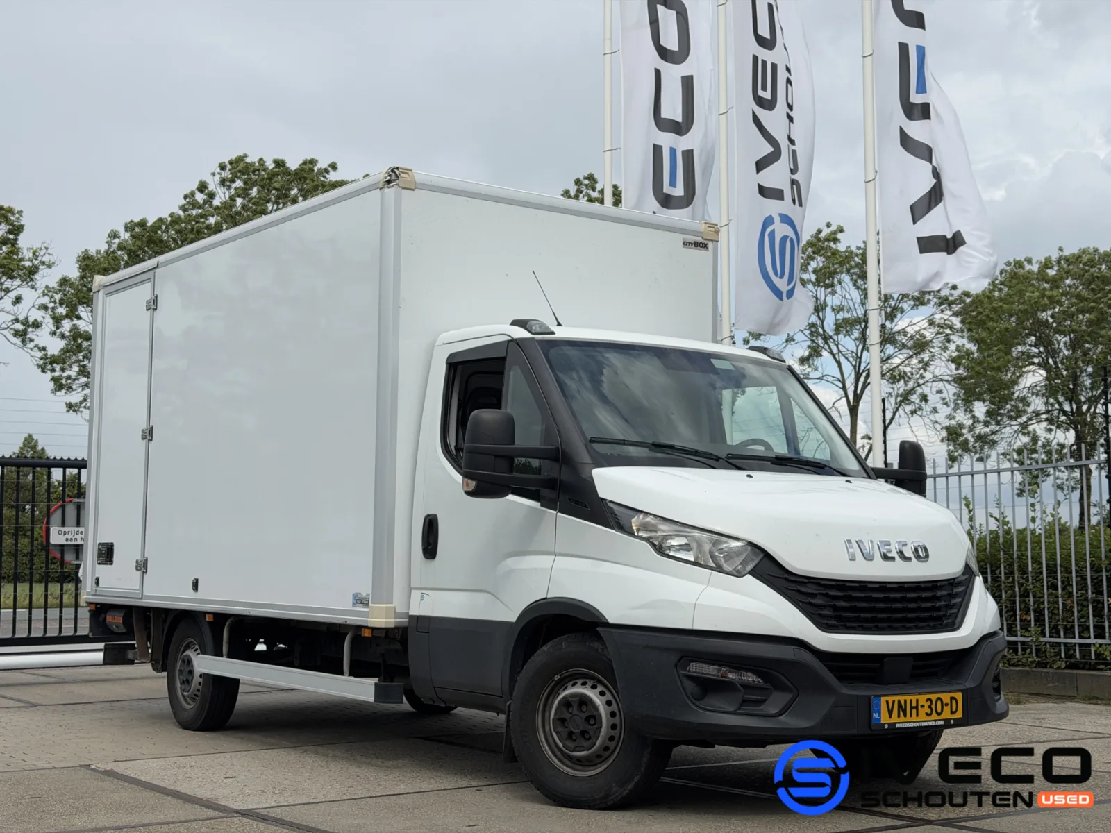 Iveco Daily 35S14 35S14V 2.3 410 H2 — foto 1 van 19