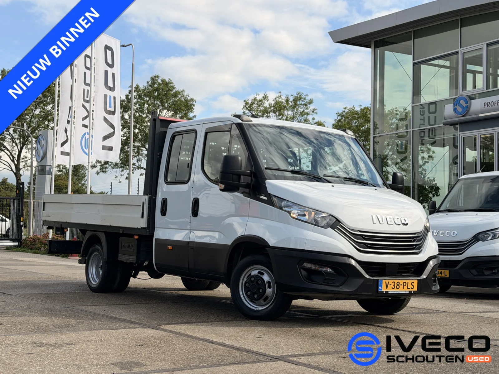 IVECO Daily 35C14 A8 — foto 1 van 28