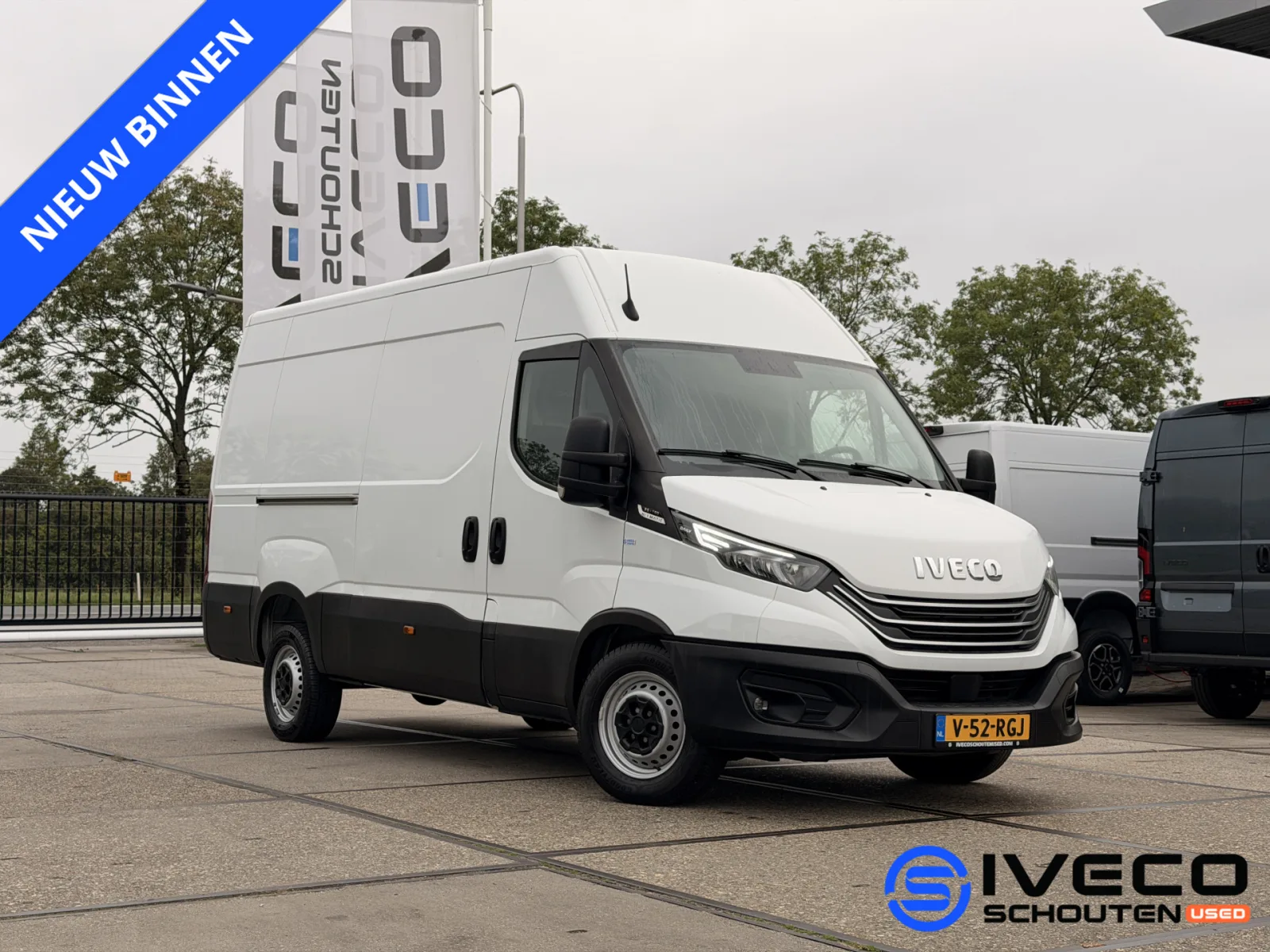 IVECO Daily 35S18V A8 — foto 1 van 28